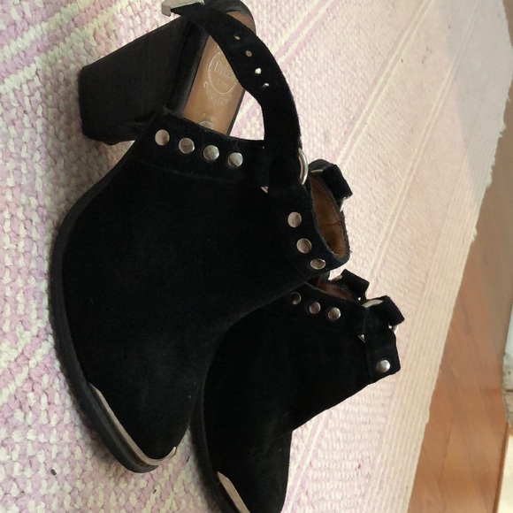 Booties! - Picture 2 of 4